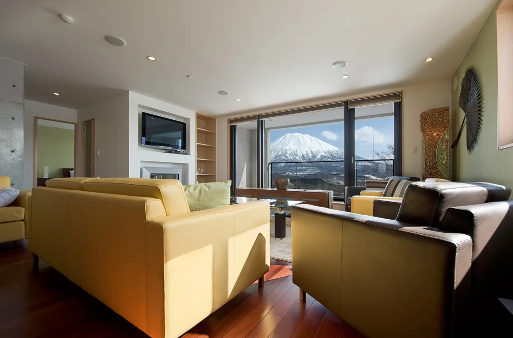 2012-05-04 Cecuko C Interior edits - Glen Claydon Photography